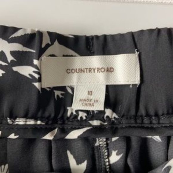 Country Road Black Print Skort - Picture 2 of 4